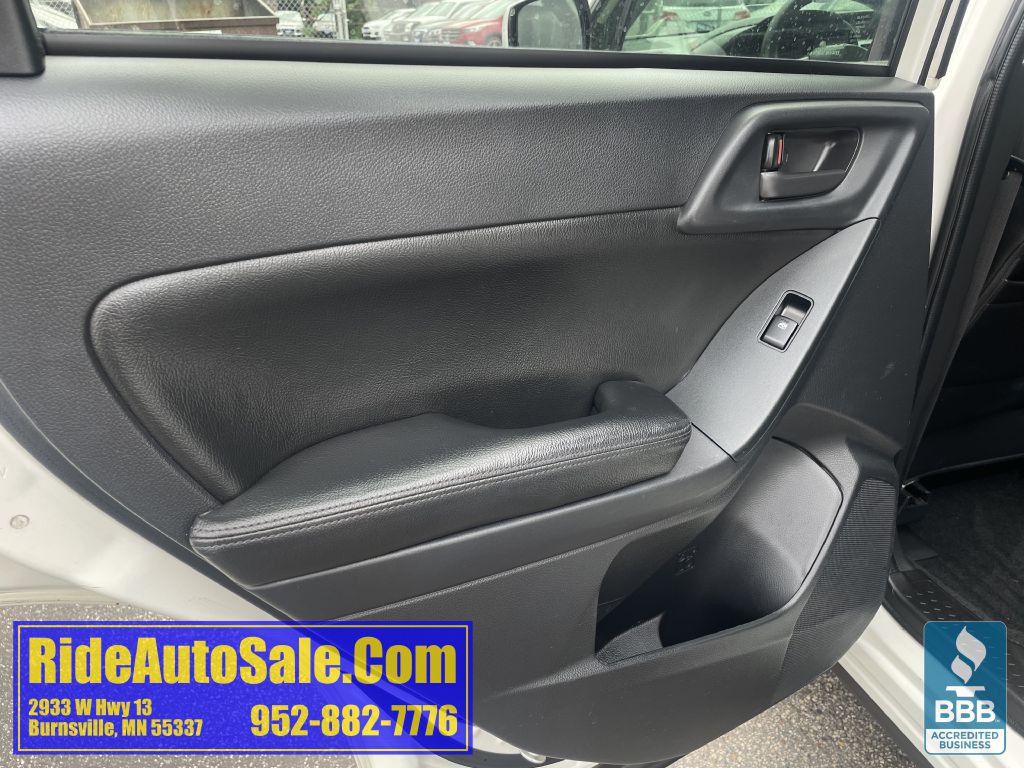 2015 Subaru Forester Image 11