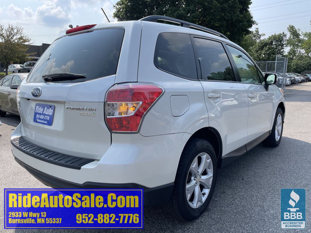 2015 Subaru Forester Image 5
