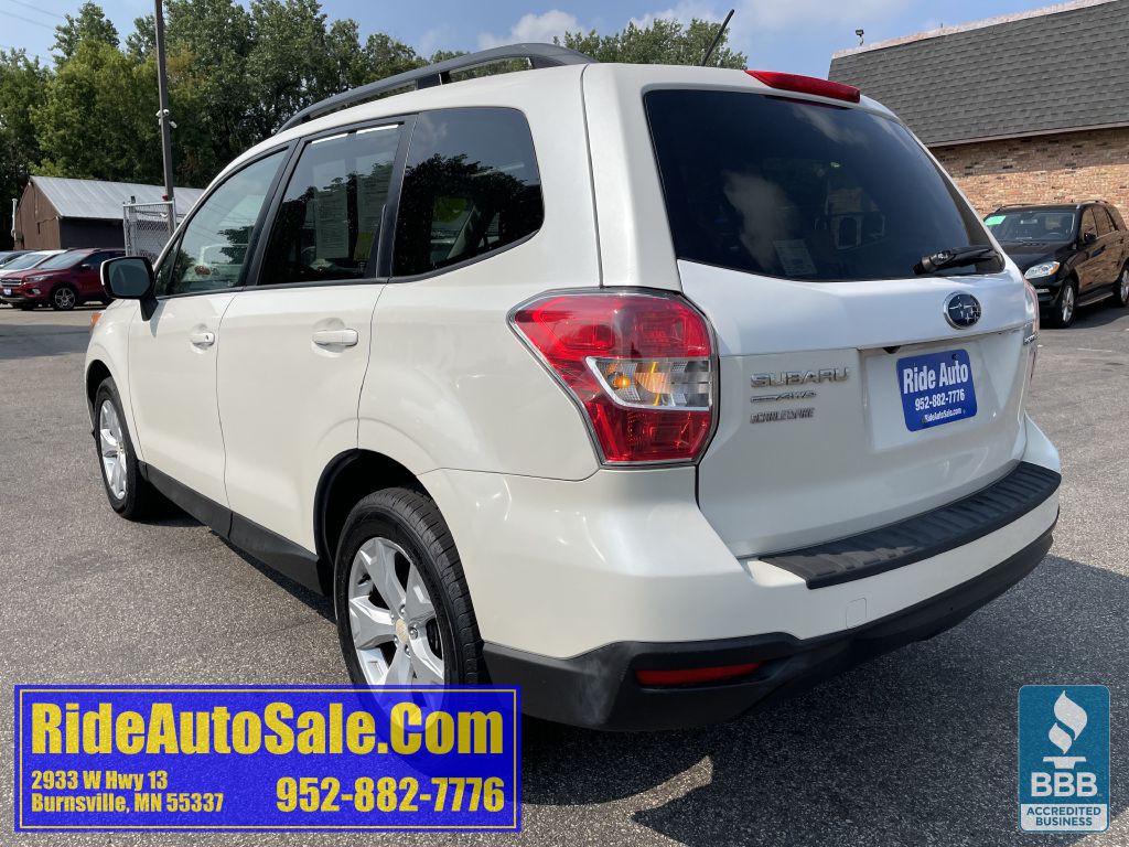 2015 Subaru Forester Image 7