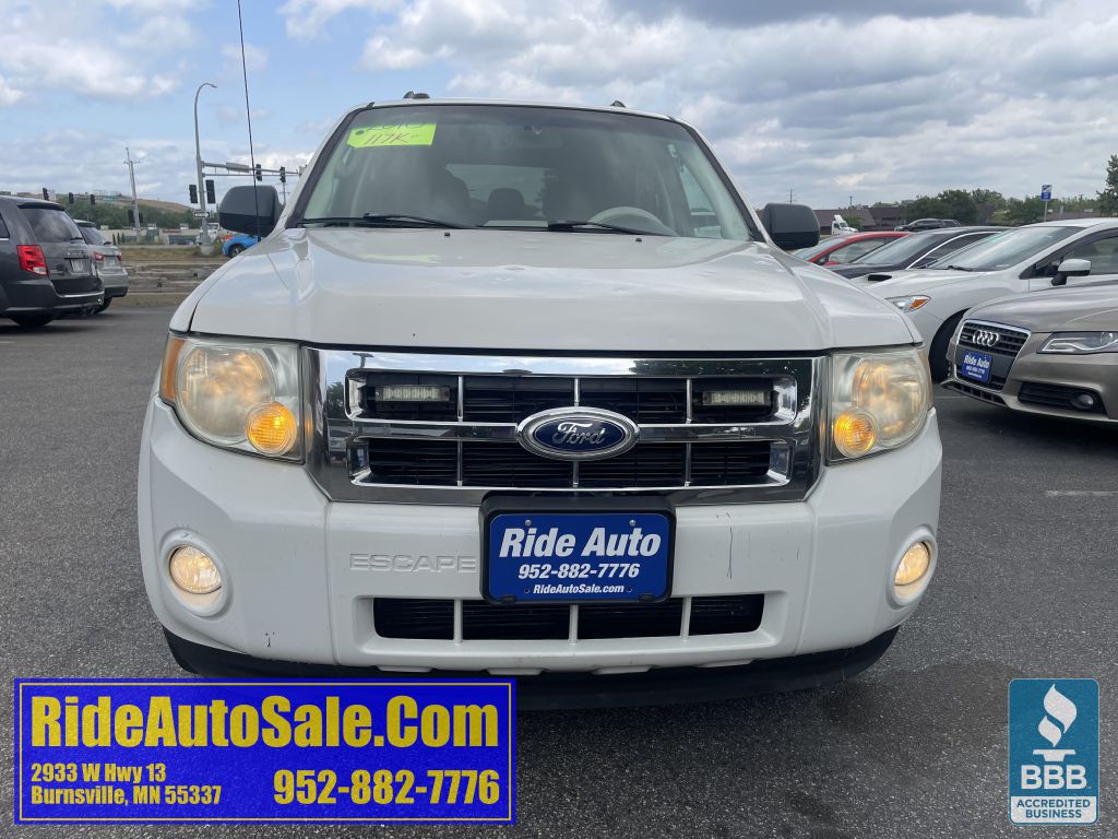 2010 Ford Escape Image 2