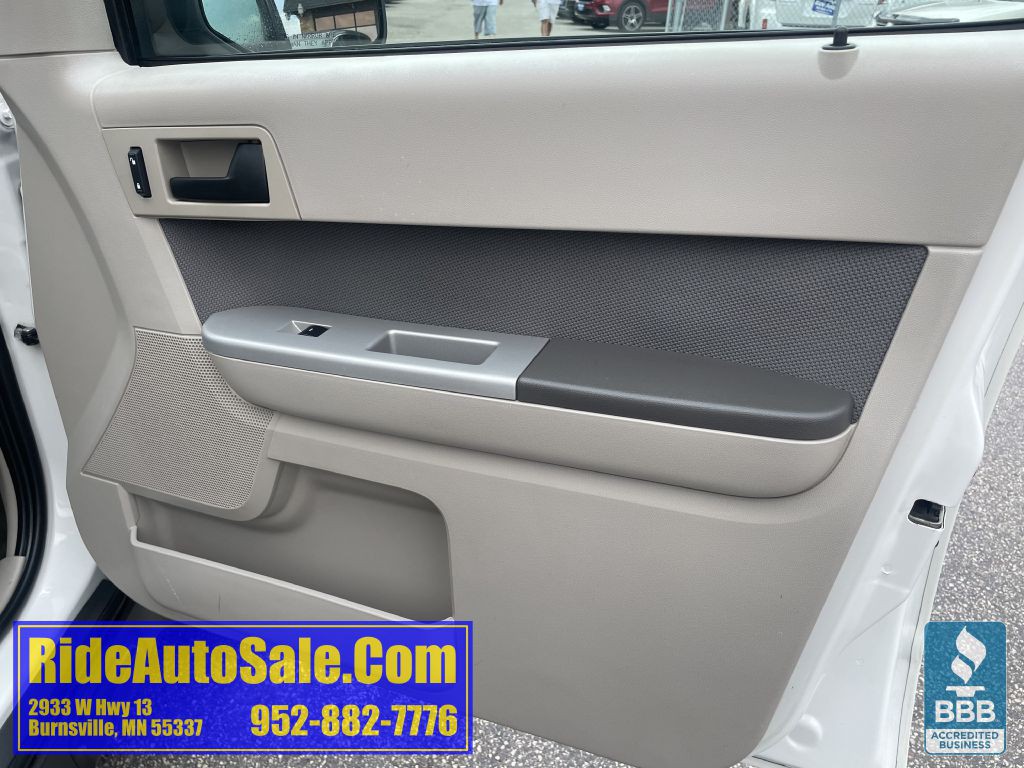 2010 Ford Escape Image 13