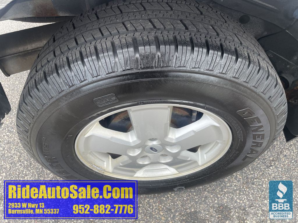 2010 Ford Escape Image 27