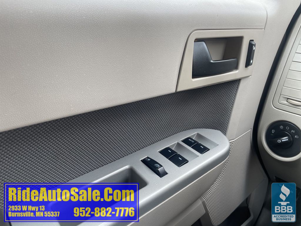 2010 Ford Escape Image 38