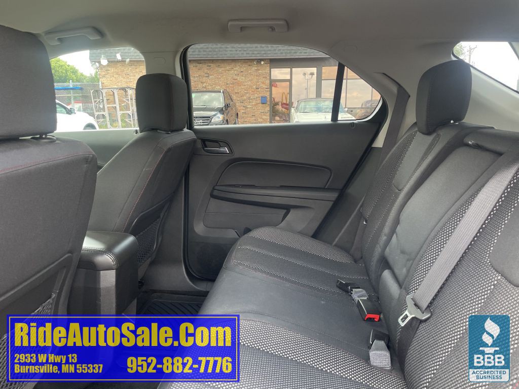 2017 Chevrolet Equinox Image 12