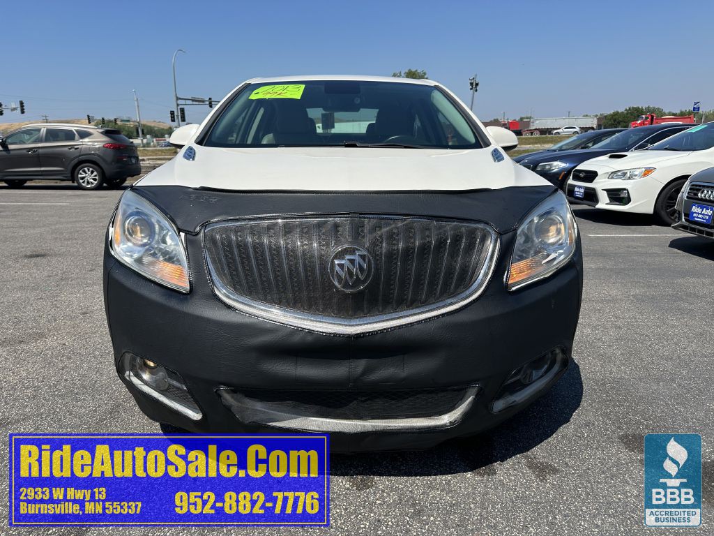 2013 Buick Verano Image 2