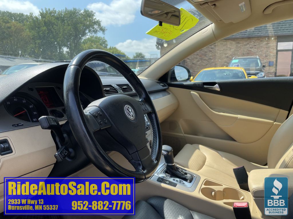 2009 Volkswagen Passat Image 10