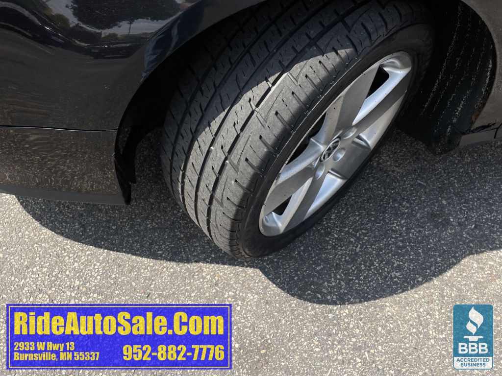 2009 Volkswagen Passat Image 25
