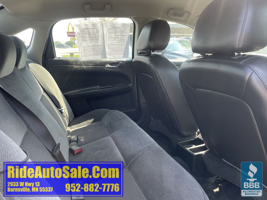 2009 Chevrolet Impala Image 16