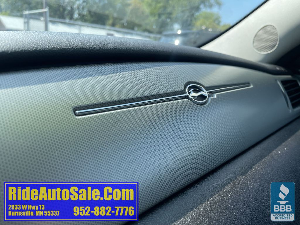 2009 Chevrolet Impala Image 35