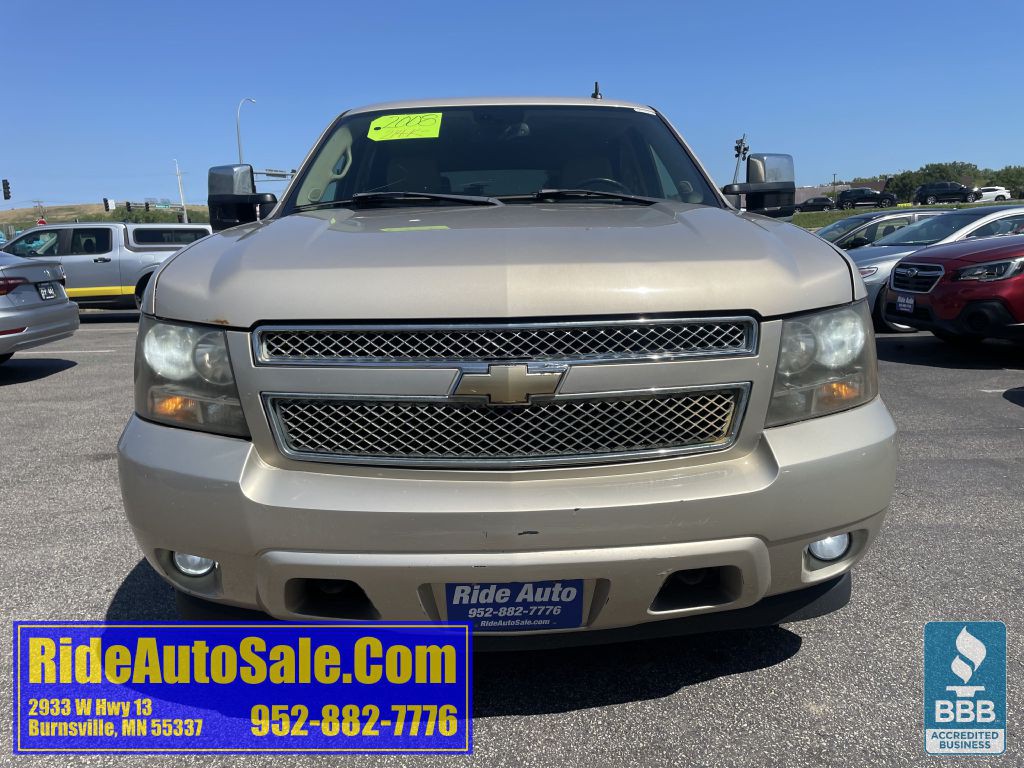 2008 Chevrolet Tahoe Image 2