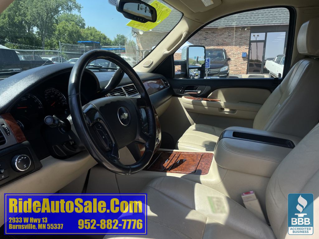 2008 Chevrolet Tahoe Image 10