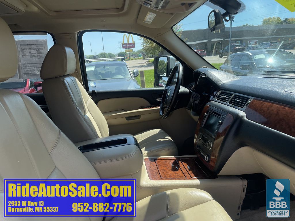 2008 Chevrolet Tahoe Image 14