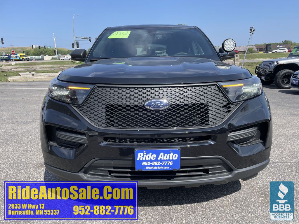 2022 Ford Explorer Image 2