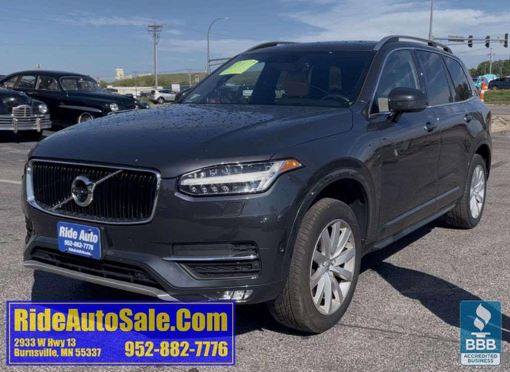 2017 Volvo XC90 Image 1