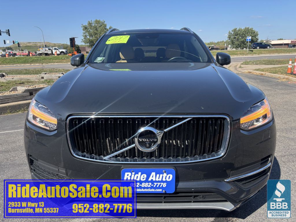 2017 Volvo XC90 Image 2