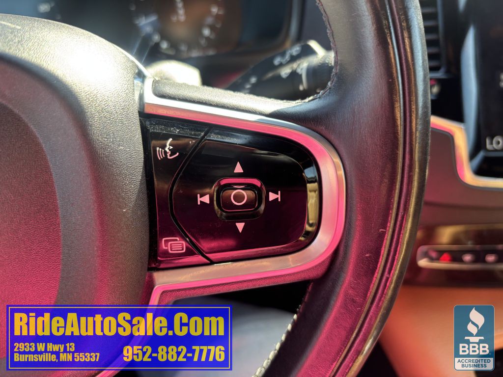 2017 Volvo XC90 Image 40