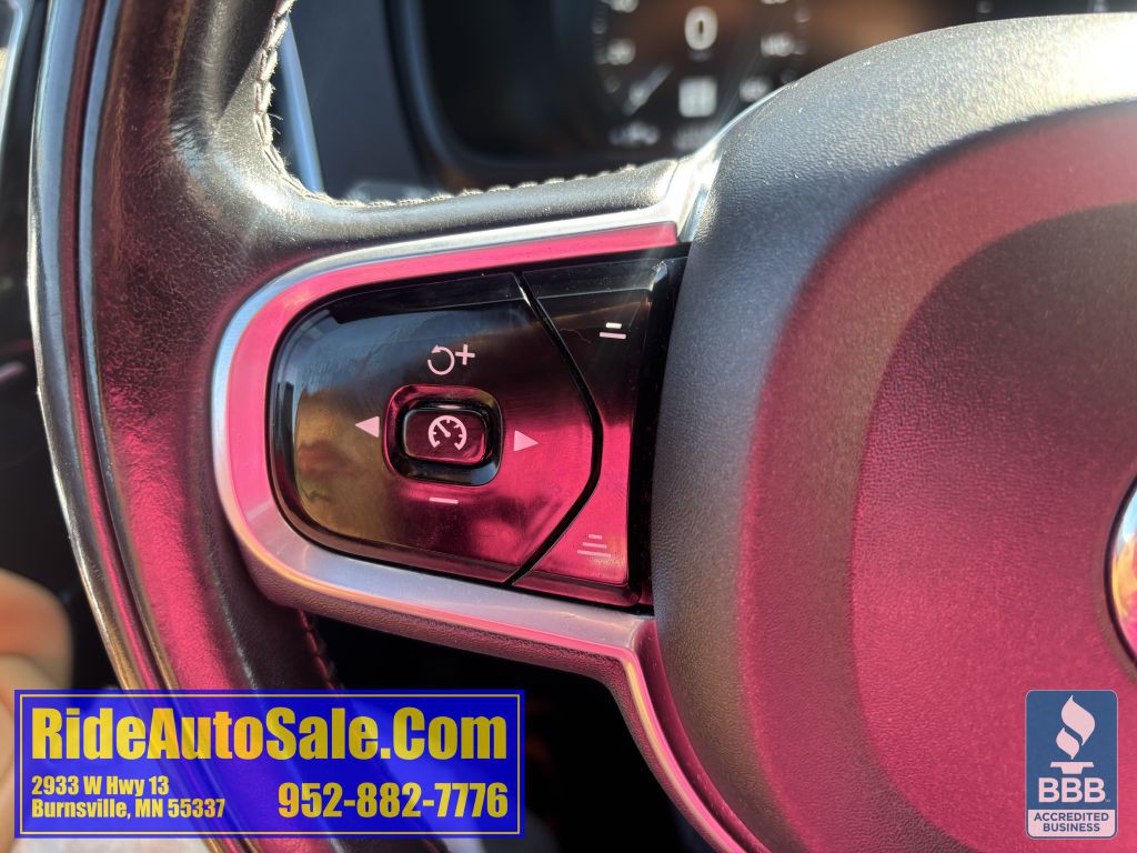 2017 Volvo XC90 Image 41