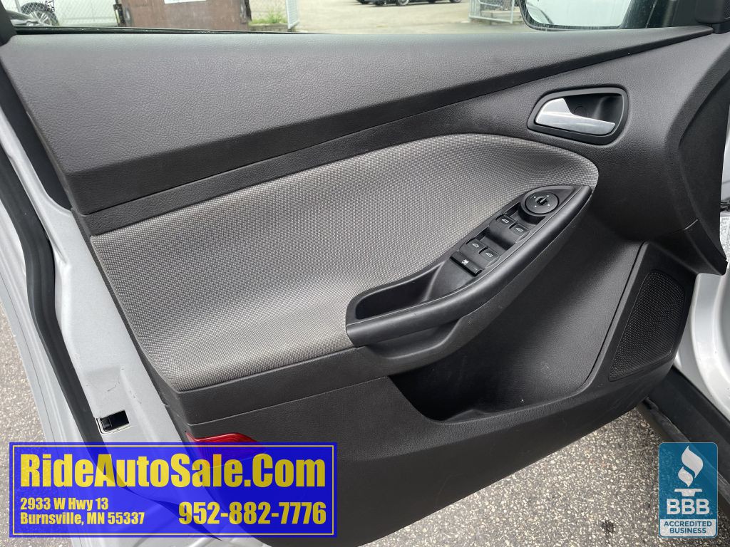 2013 Ford Focus Image 9