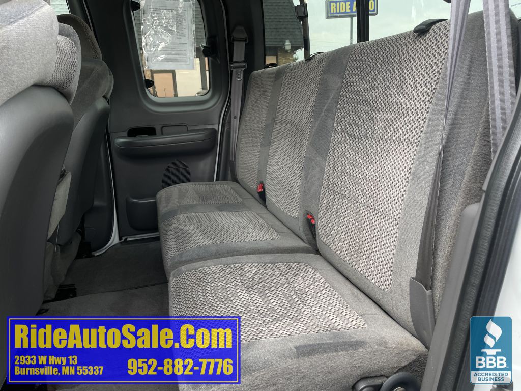 2001 Ford F-150 Image 12