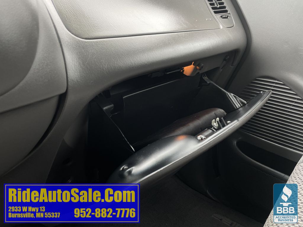 2001 Ford F-150 Image 39