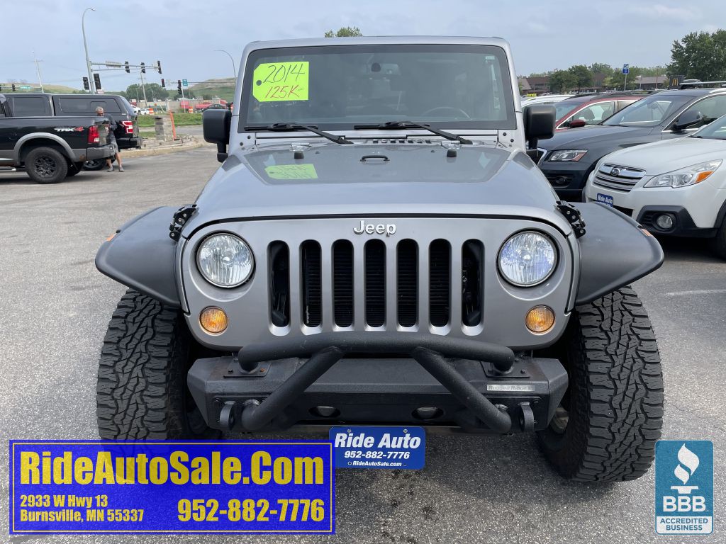 2014 Jeep Wrangler Unlimited Image 2