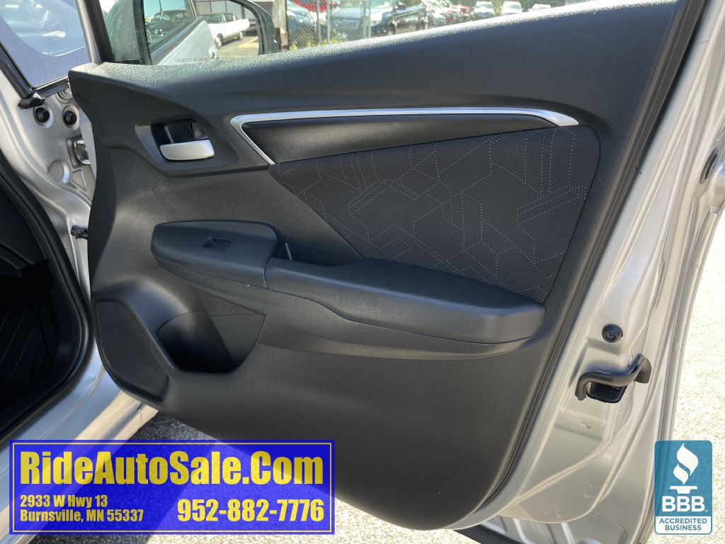 2015 Honda Fit Image 13