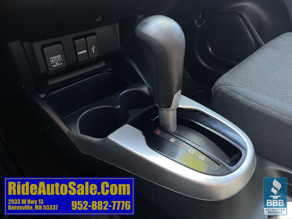 2015 Honda Fit Image 20