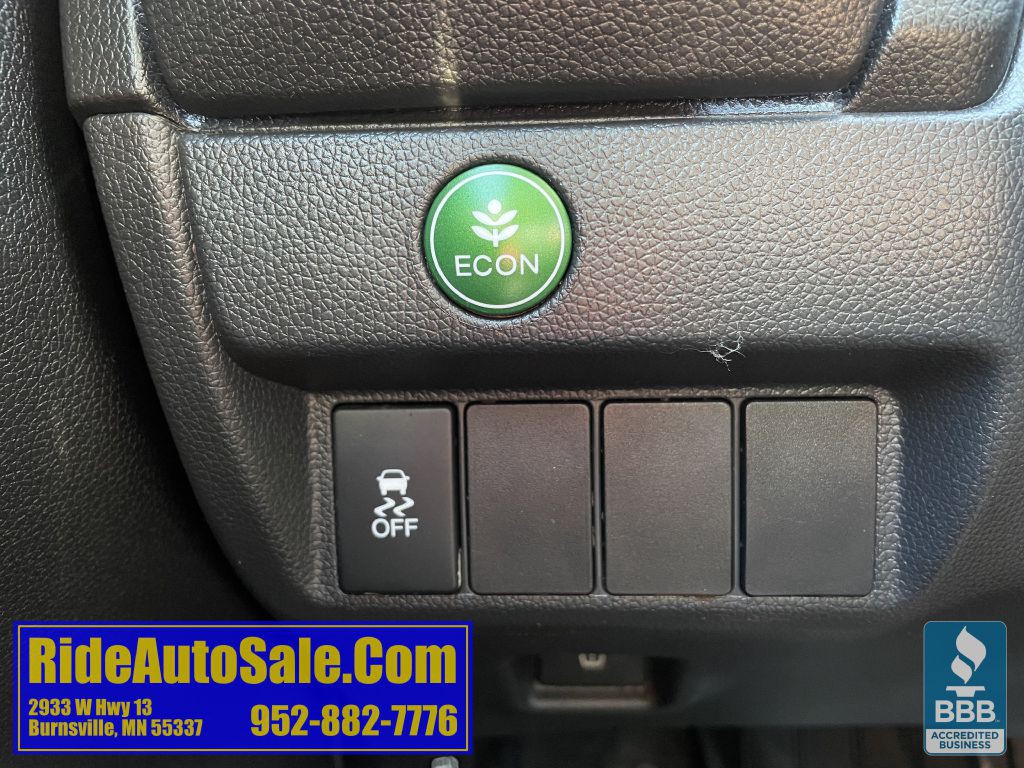 2015 Honda Fit Image 40