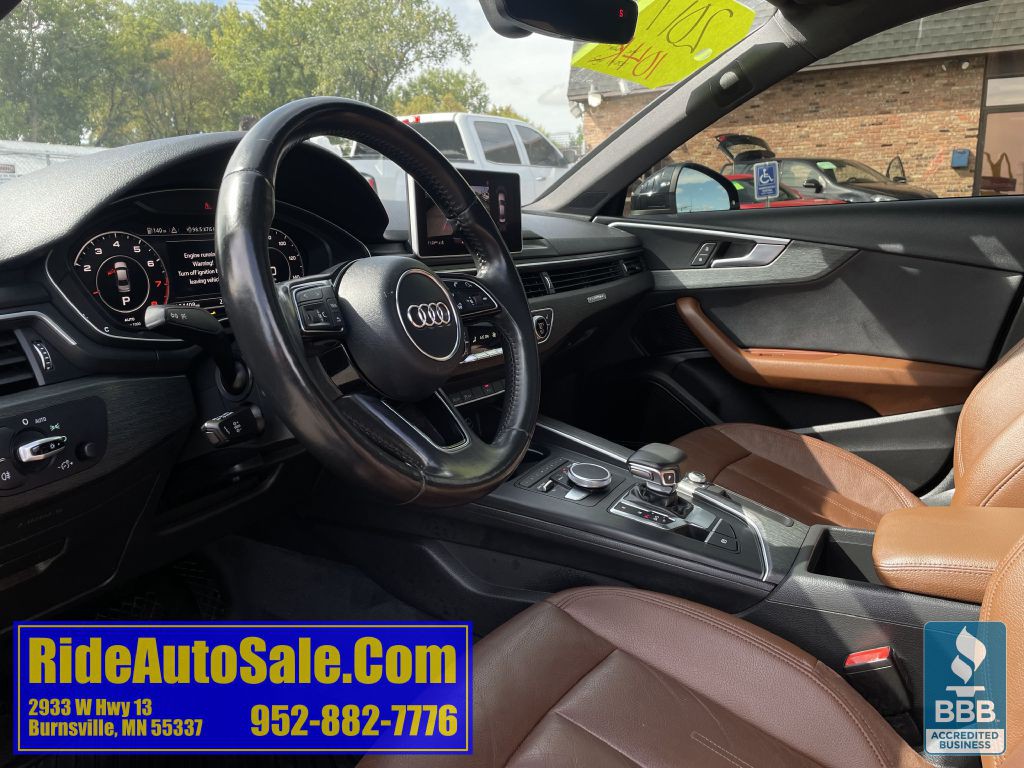 2017 Audi A4 Image 10