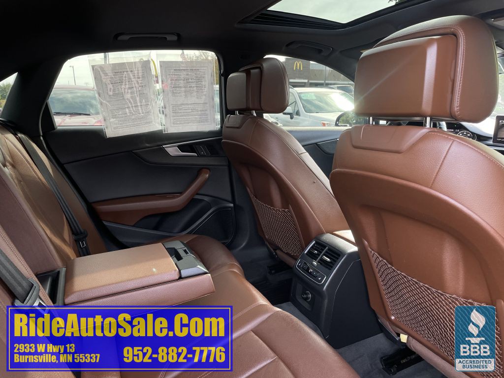 2017 Audi A4 Image 16