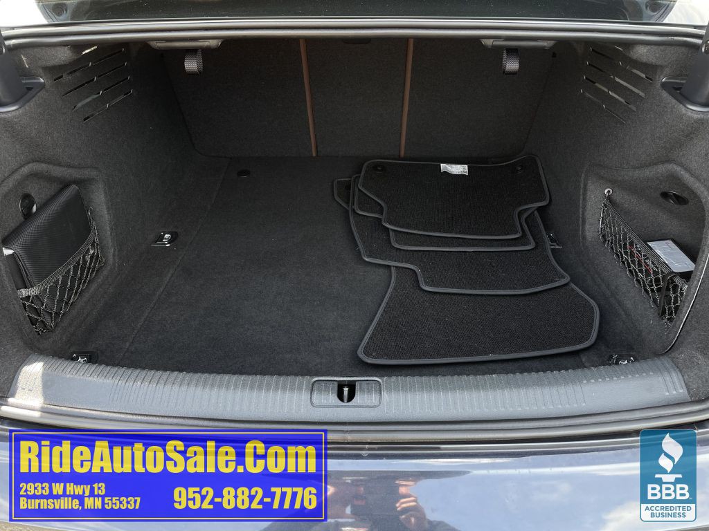 2017 Audi A4 Image 32
