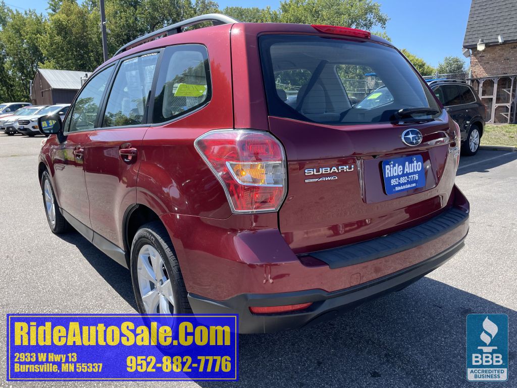 2015 Subaru Forester Image 7