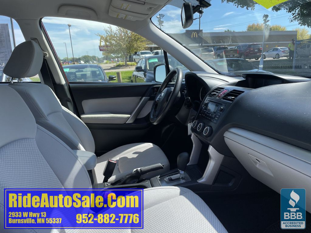 2015 Subaru Forester Image 14