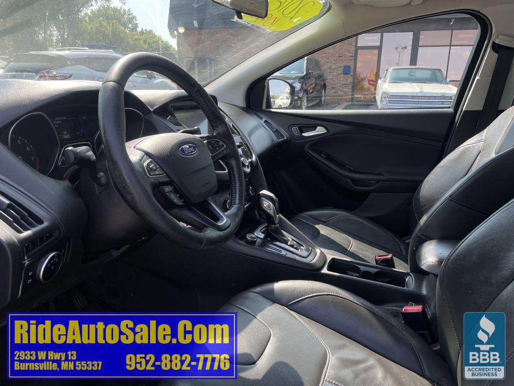2016 Ford Focus Image 10