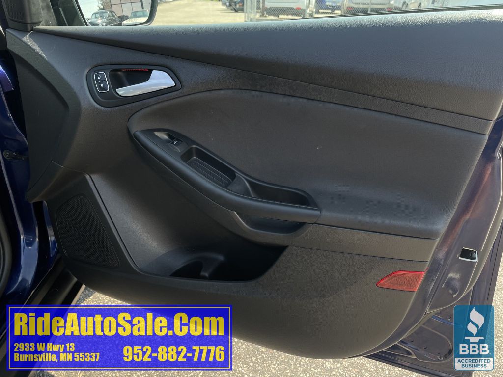 2016 Ford Focus Image 13