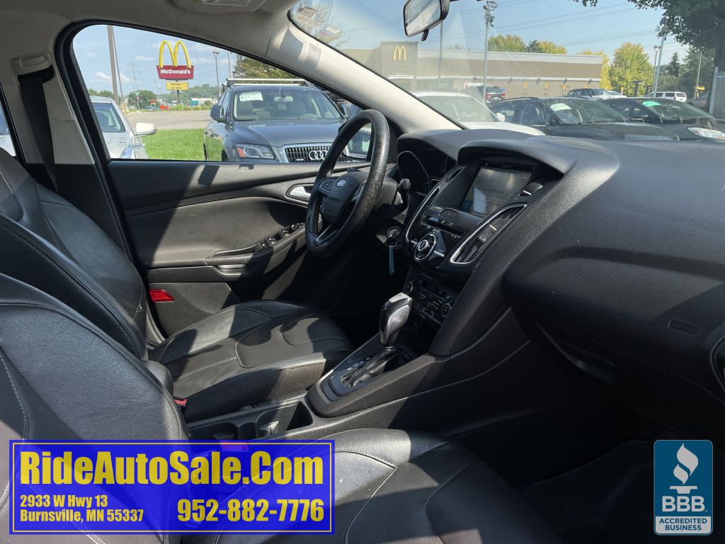 2016 Ford Focus Image 14