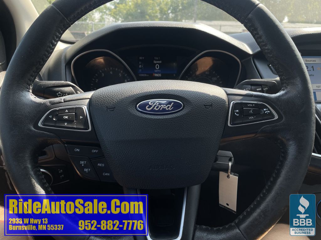 2016 Ford Focus Image 17