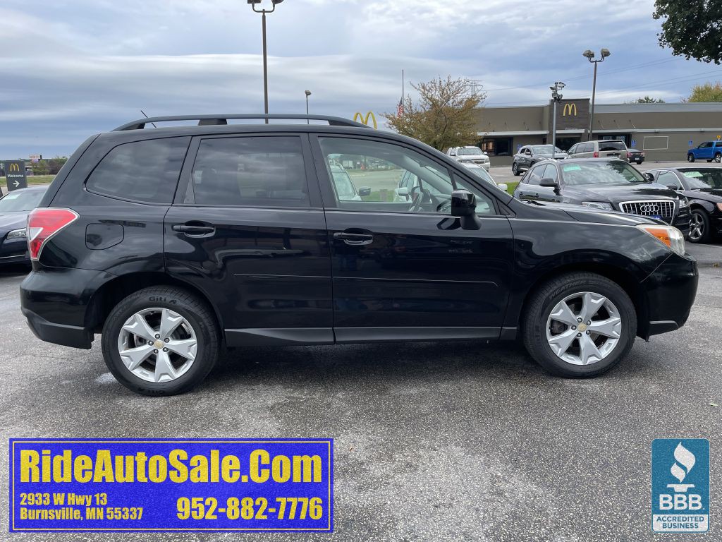 2015 Subaru Forester Image 4