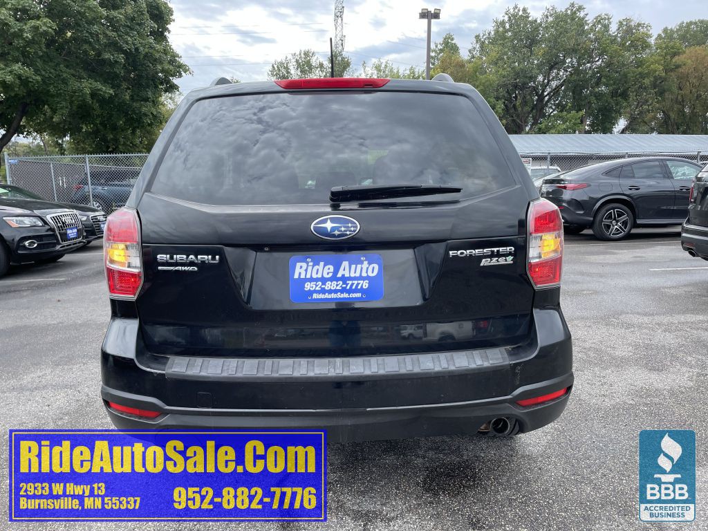 2015 Subaru Forester Image 6