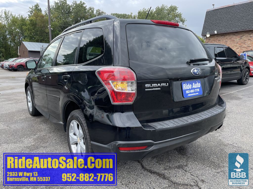 2015 Subaru Forester Image 7