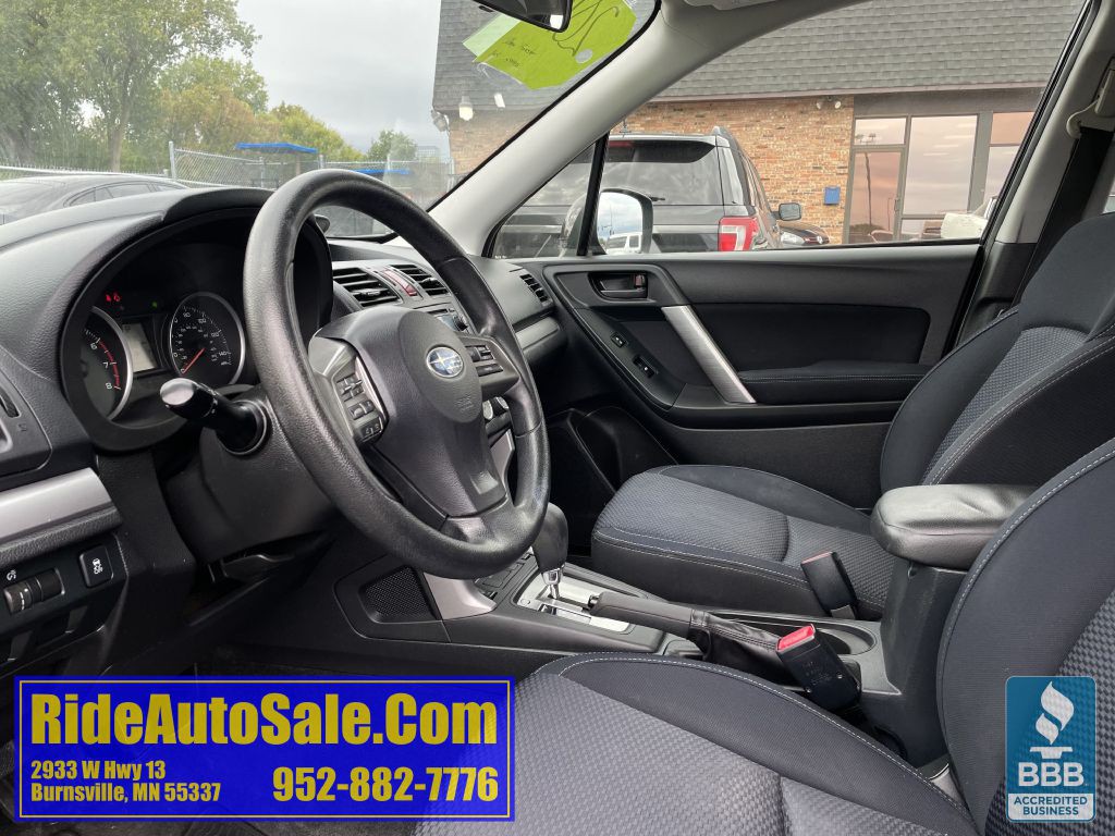 2015 Subaru Forester Image 10