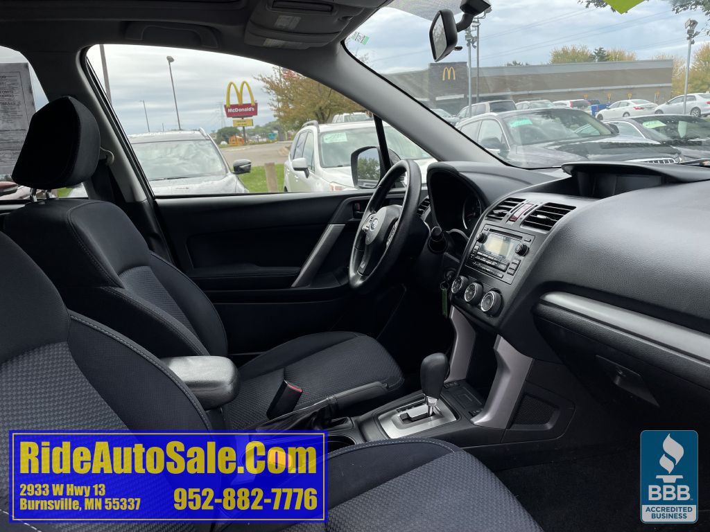 2015 Subaru Forester Image 14