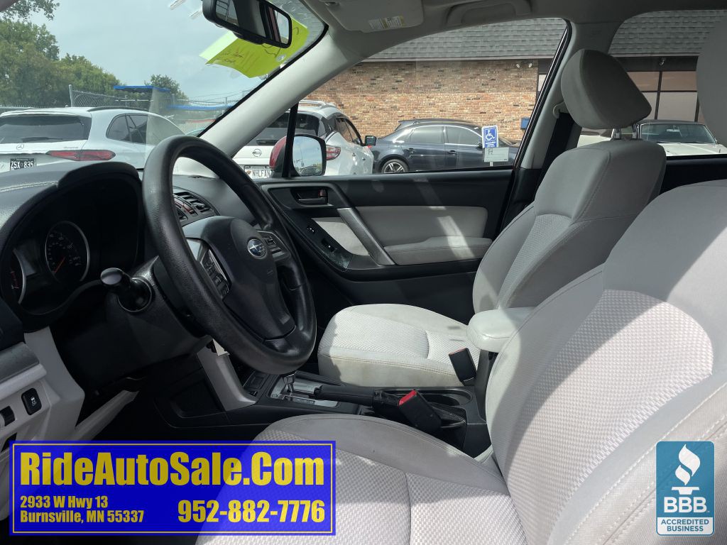 2015 Subaru Forester Image 10