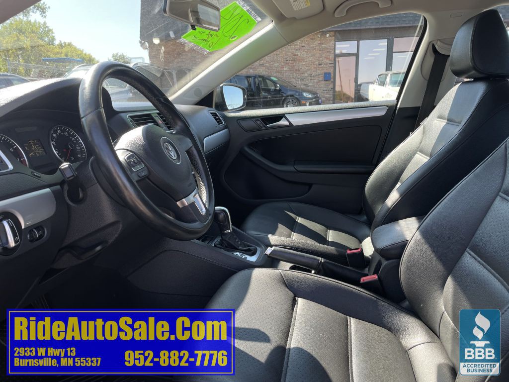 2014 Volkswagen Jetta Image 12
