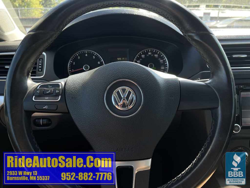 2014 Volkswagen Jetta Image 21