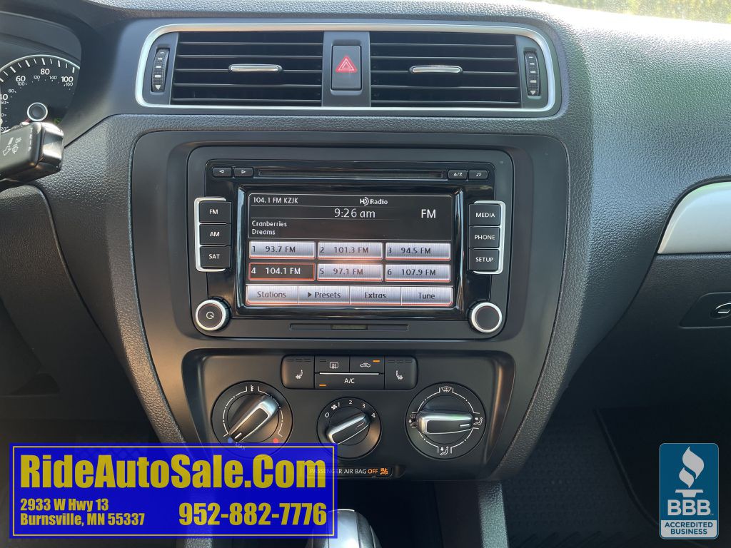 2014 Volkswagen Jetta Image 23