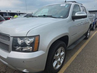 Image for 2013 Chevrolet Avalanche LTZ ID: 7615785