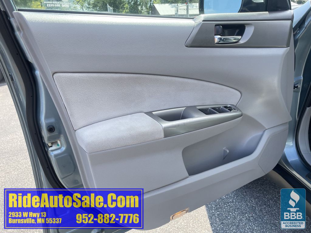 2010 Subaru Forester Image 9
