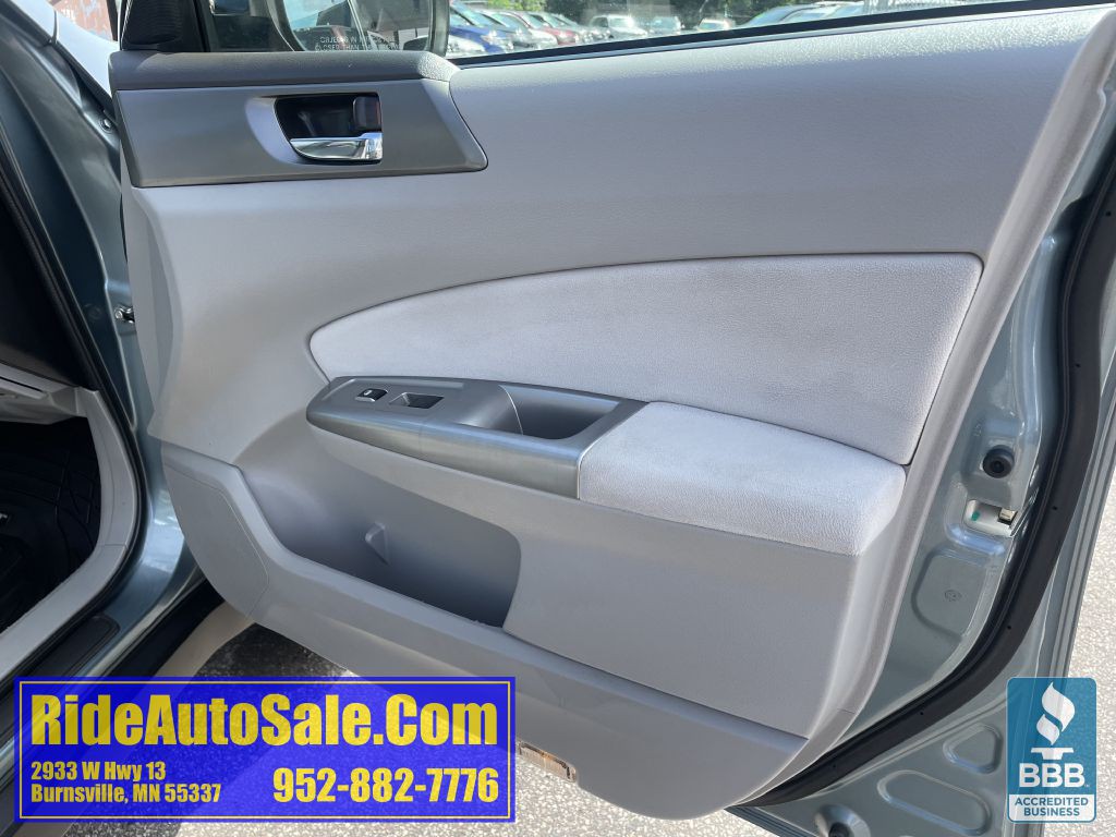 2010 Subaru Forester Image 13