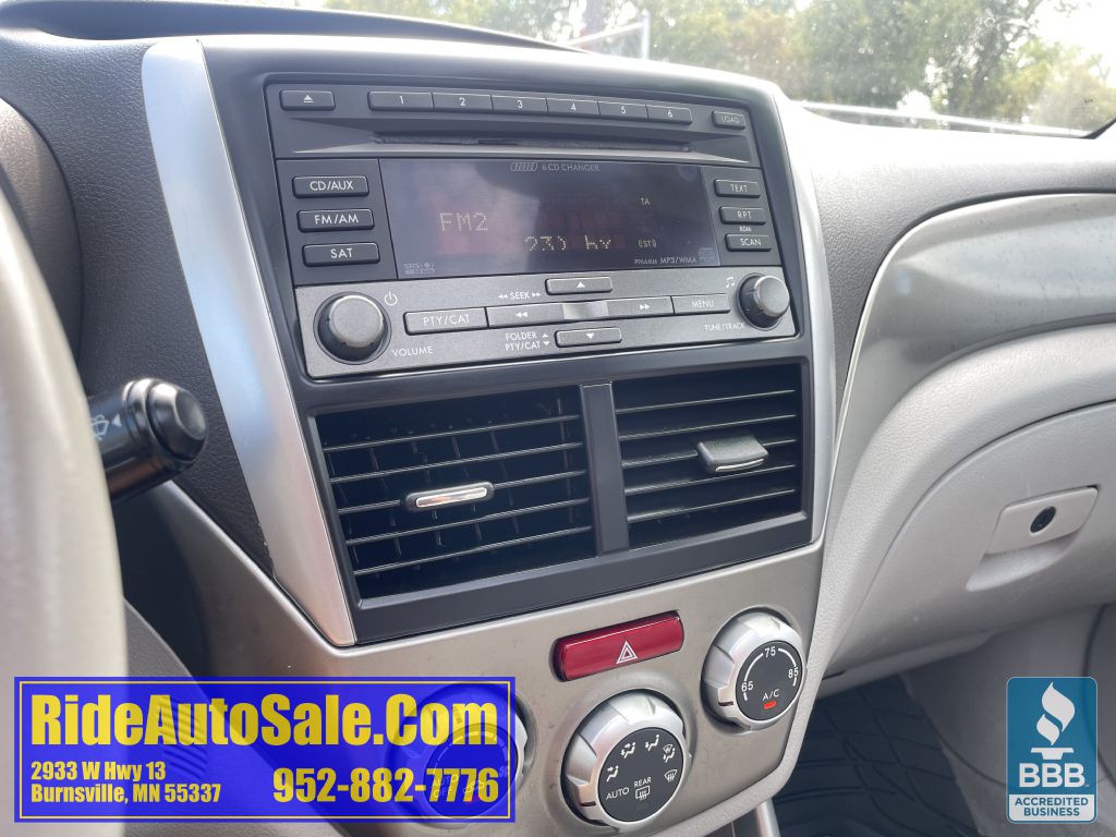 2010 Subaru Forester Image 21
